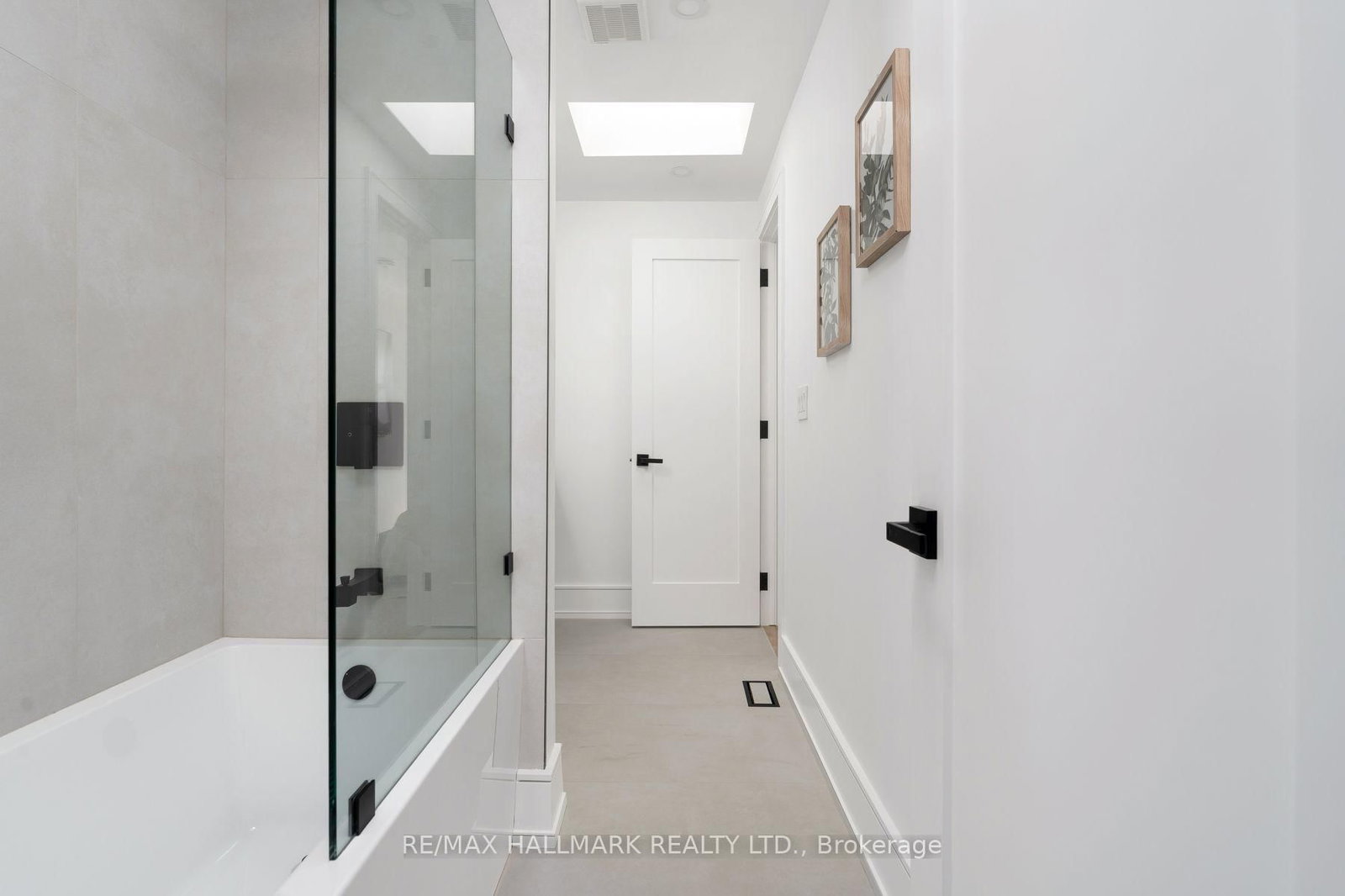 104 Yardley Avenue • Toronto, ON photo 32