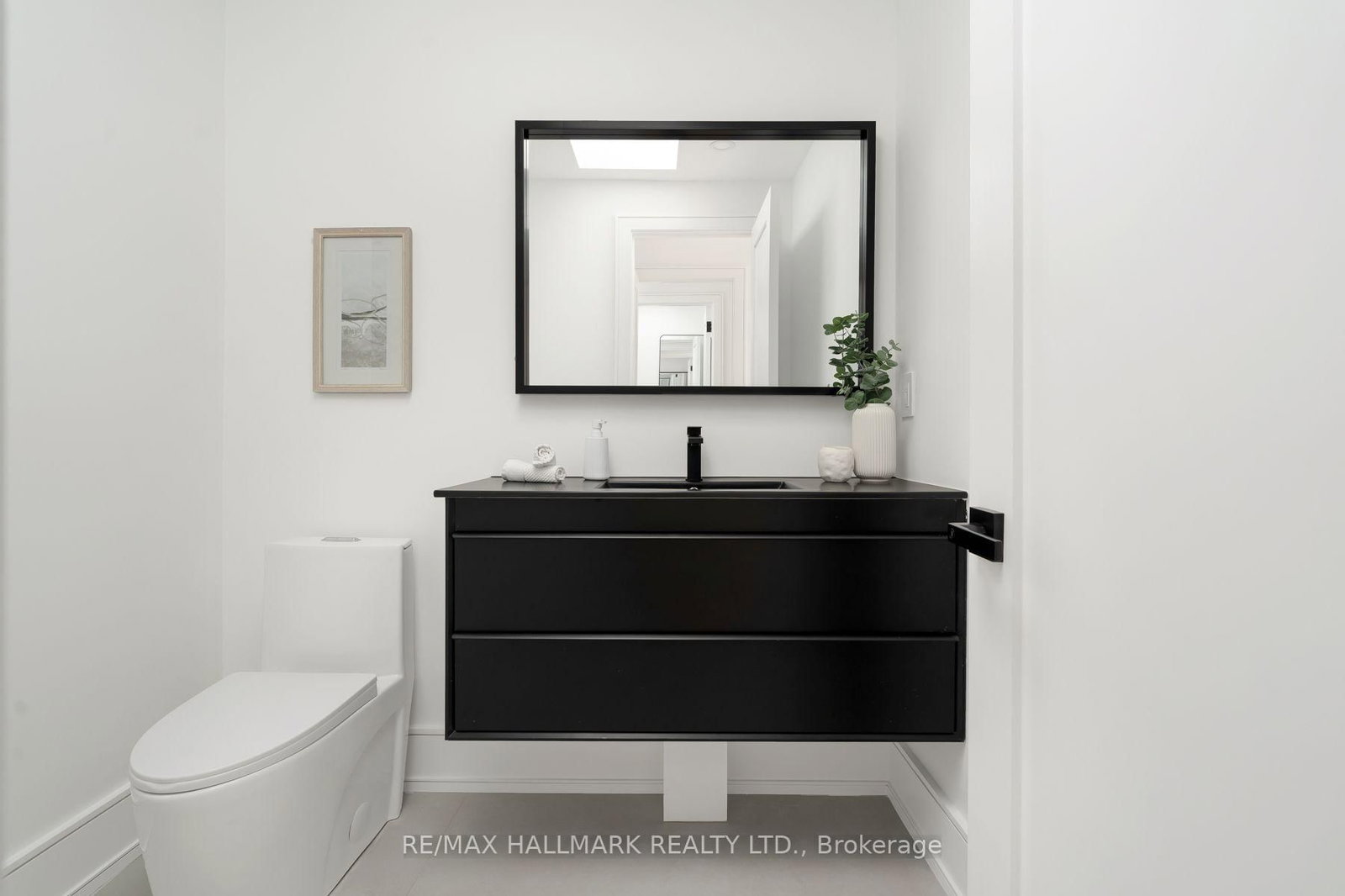 104 Yardley Avenue • Toronto, ON photo 34