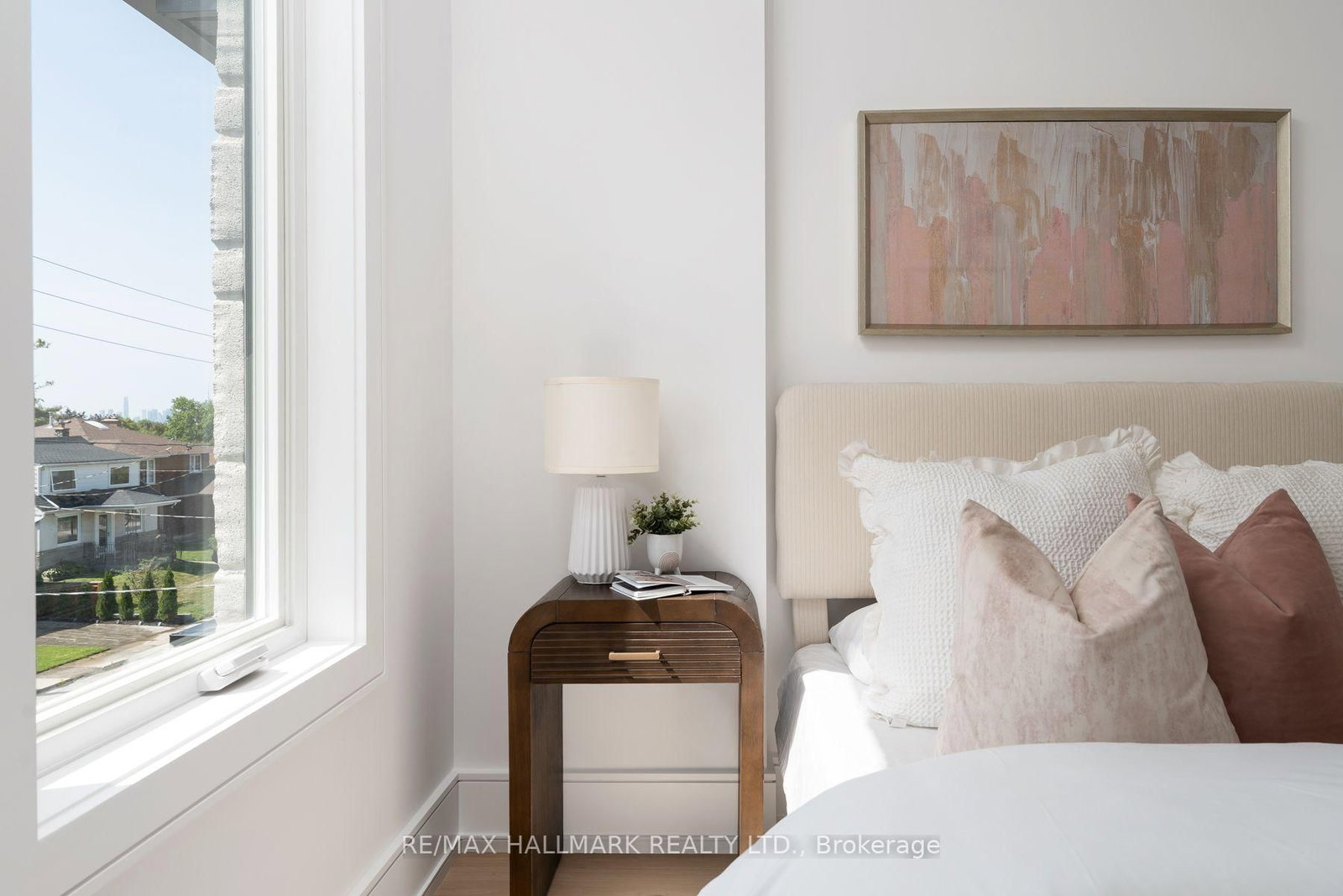 104 Yardley Avenue • Toronto, ON photo 39