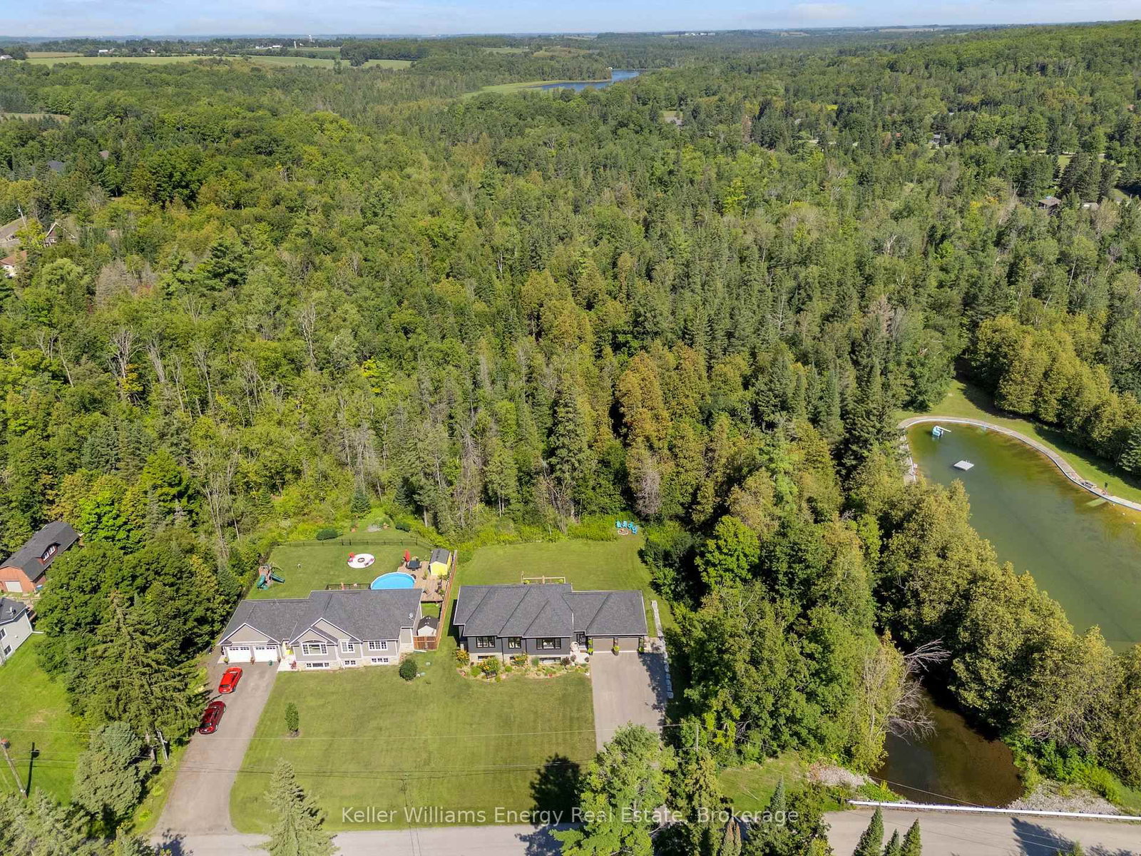 29 Waldweg Drive • Scugog, ON photo 2