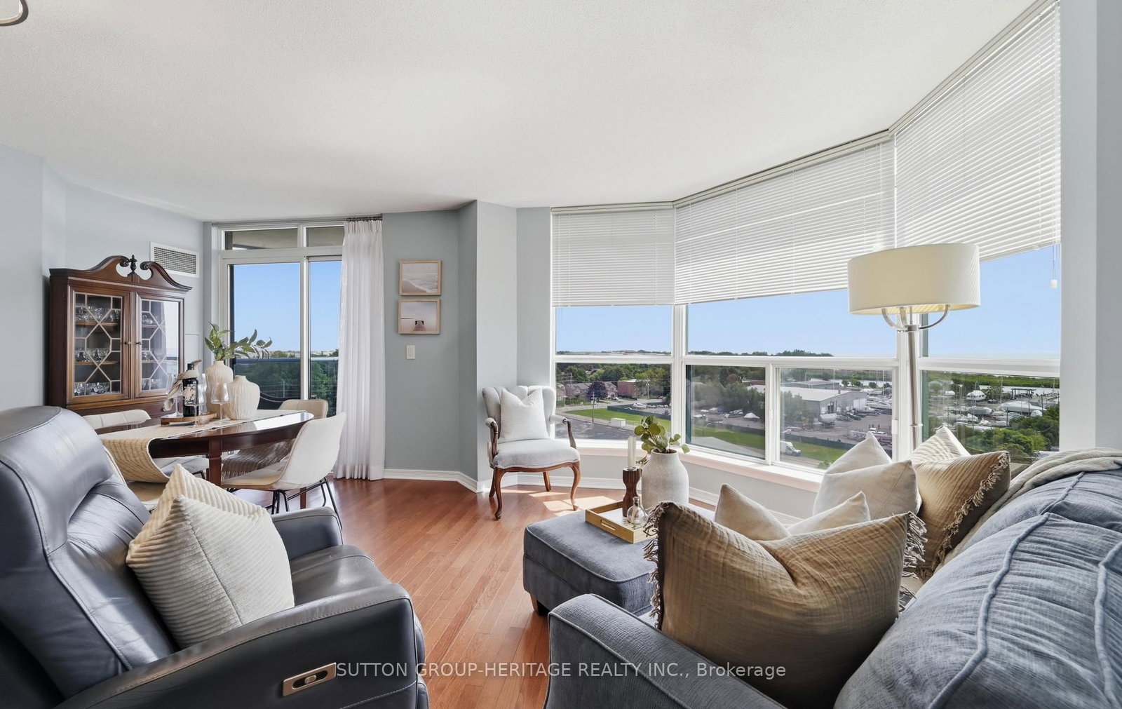 340 Watson Street W • #902 • Whitby, ON photo 14