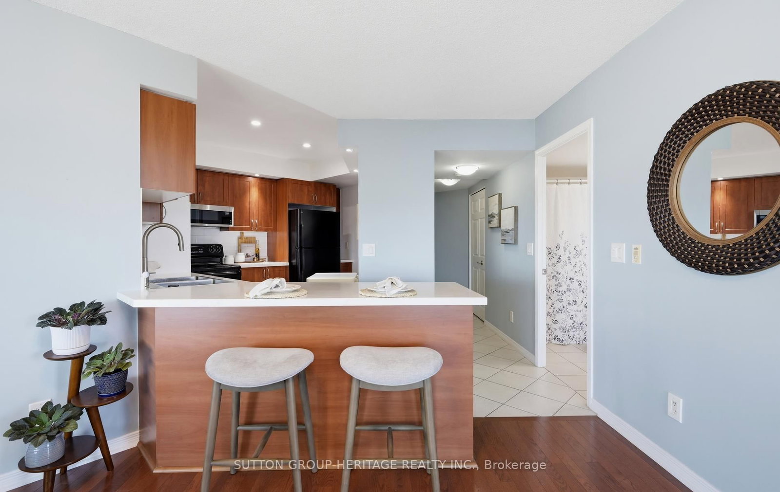 340 Watson Street W • #902 • Whitby, ON photo 21