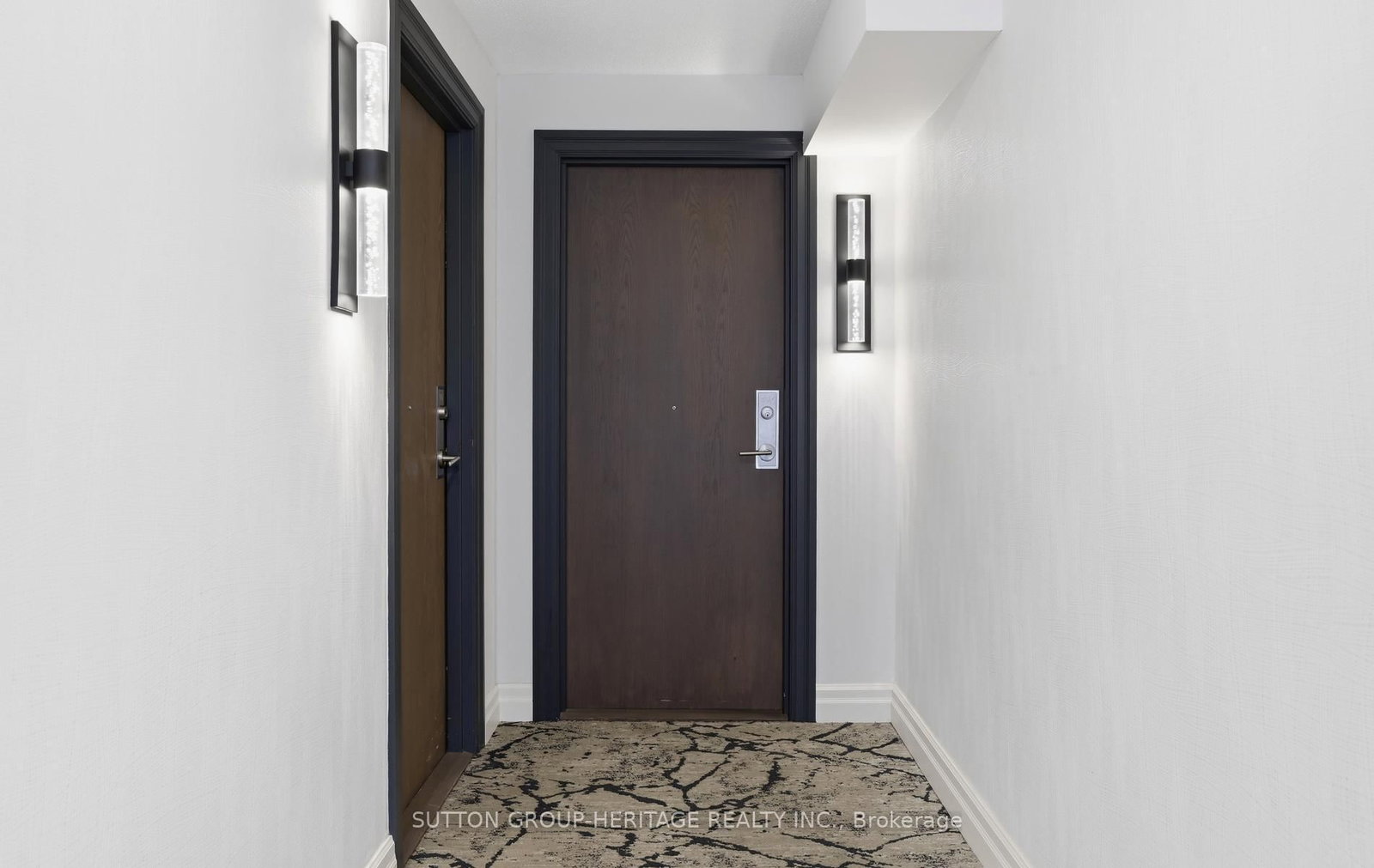340 Watson Street W • #902 • Whitby, ON photo 6