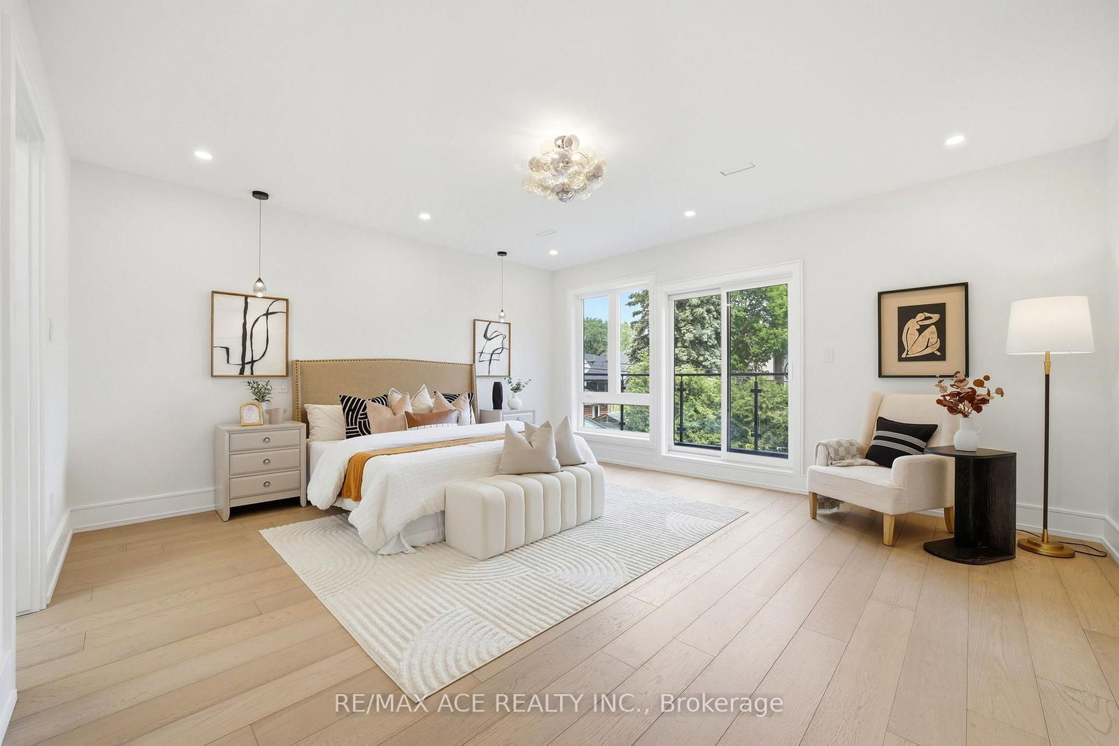 61 Harewood Avenue • Toronto, ON photo 20