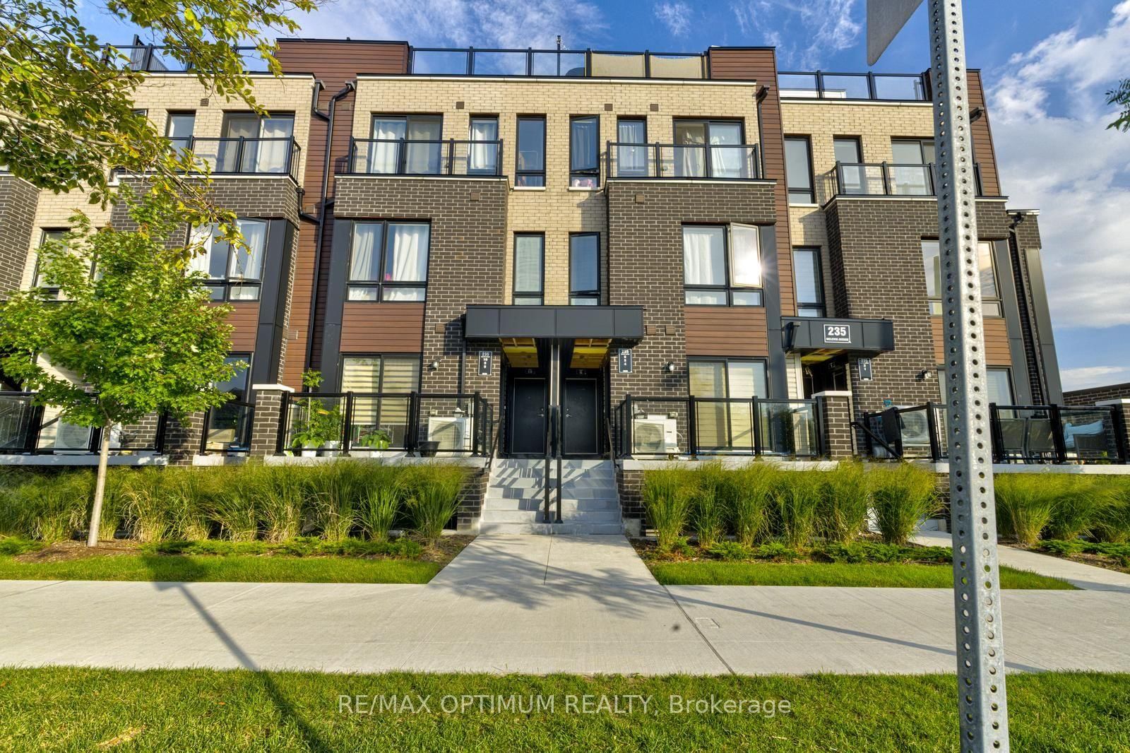 235 Mclevin Avenue • #4 • Toronto, ON photo 1