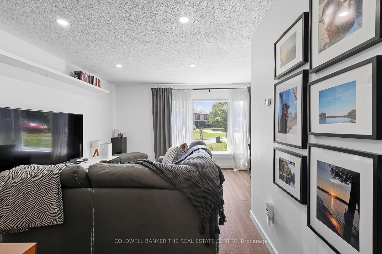 404 Burnley Court • Oshawa, ON photo 9