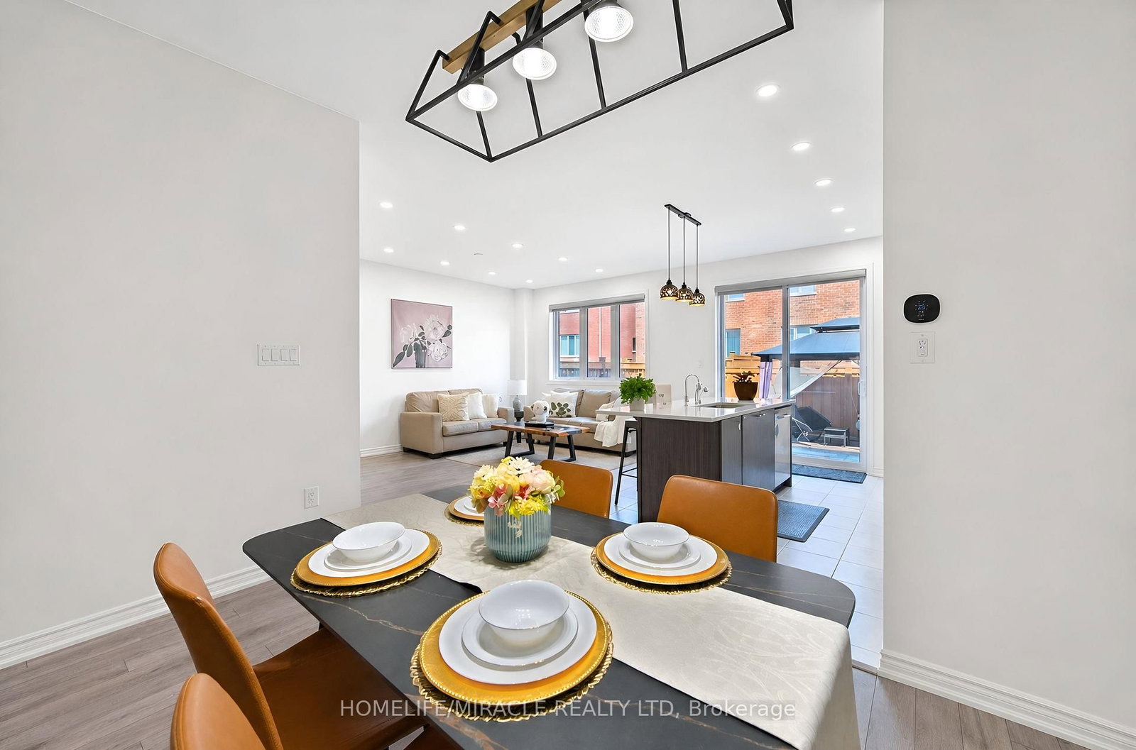 5 Sedgemoor Street • Whitby, ON photo 9