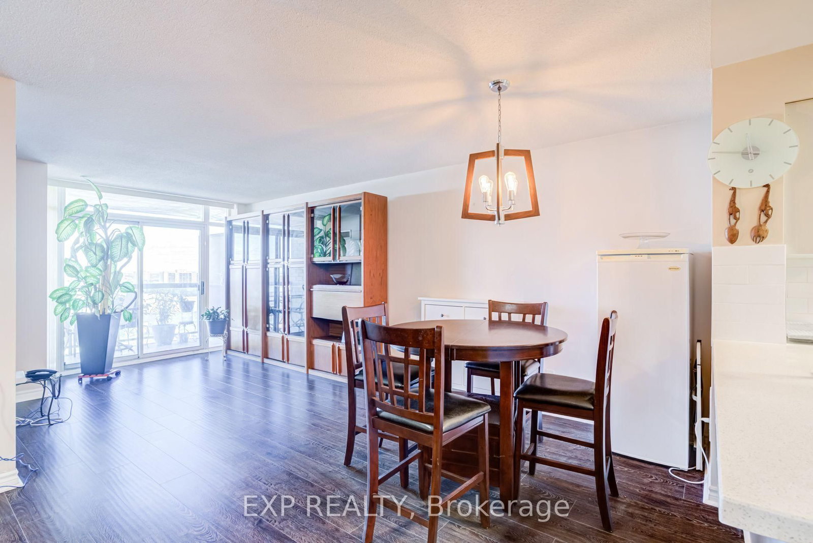 8 Mondeo Drive • #1409 • Toronto, ON photo 13