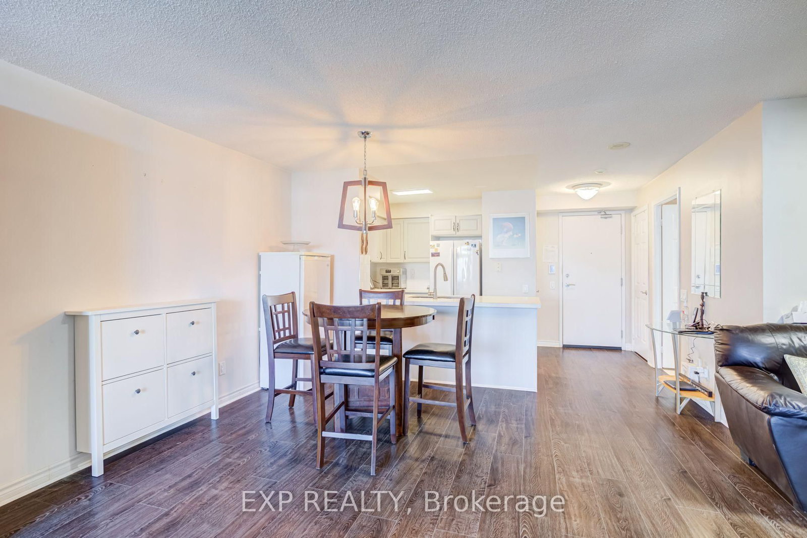 8 Mondeo Drive • #1409 • Toronto, ON photo 16