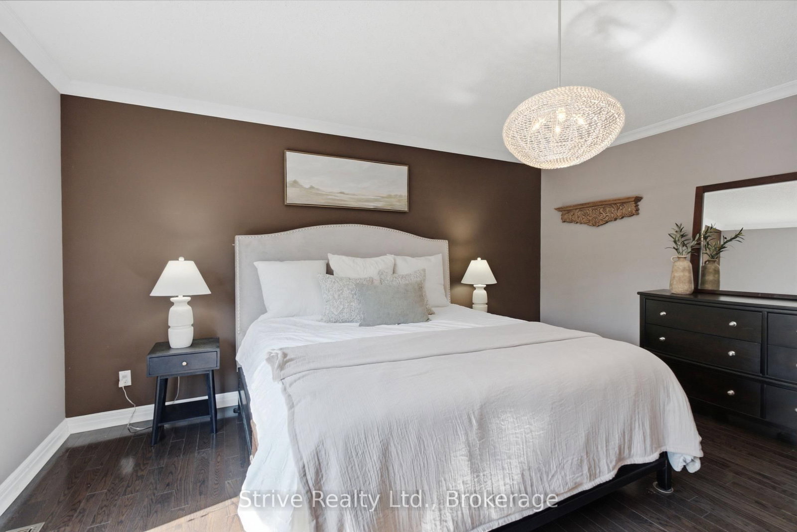 8 Rowland Court • Clarington, ON photo 32
