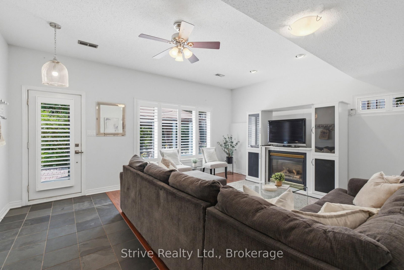 8 Rowland Court • Clarington, ON photo 40