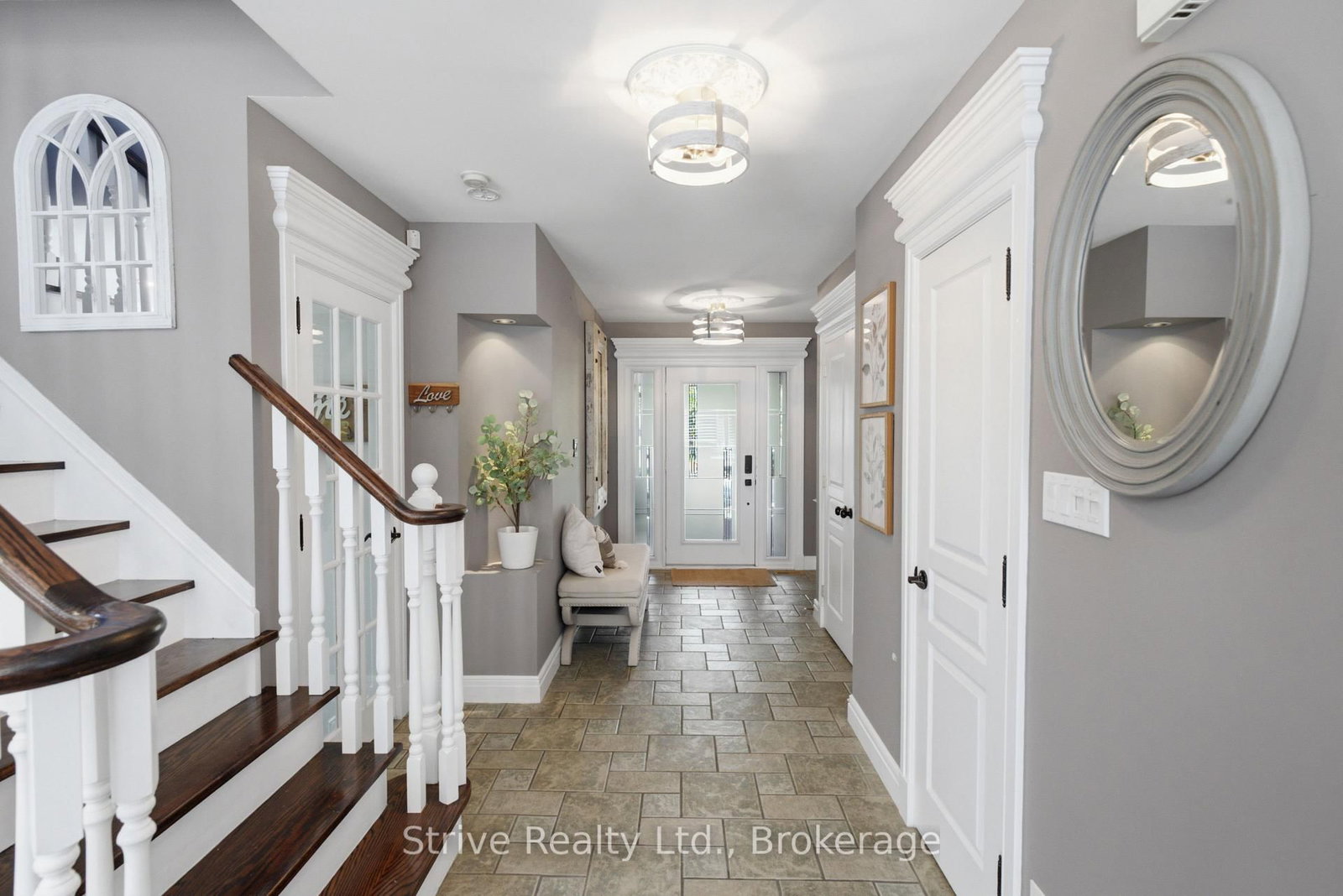 8 Rowland Court • Clarington, ON photo 6