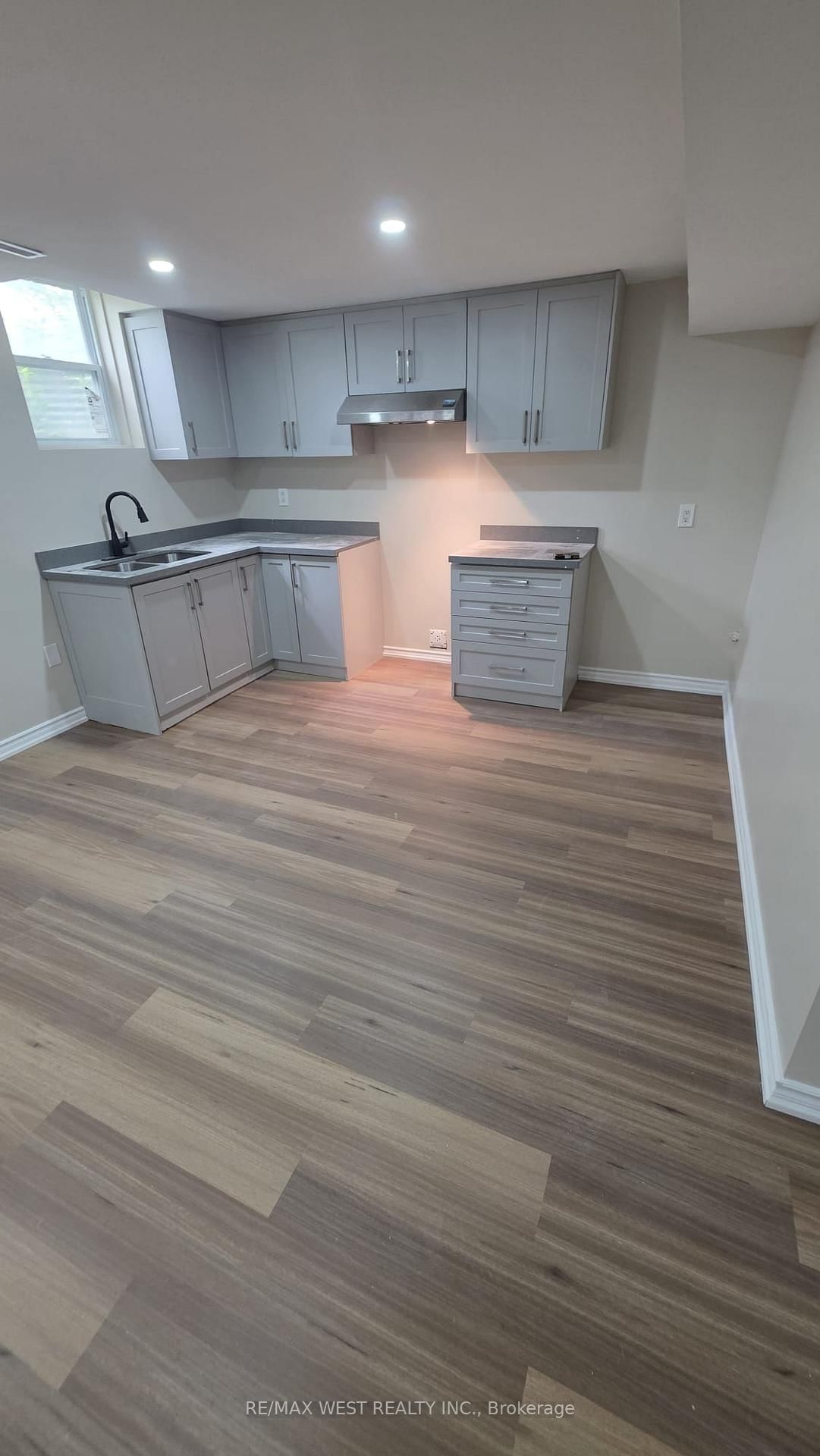 60 Furrow Drive • Whitby, ON photo 14