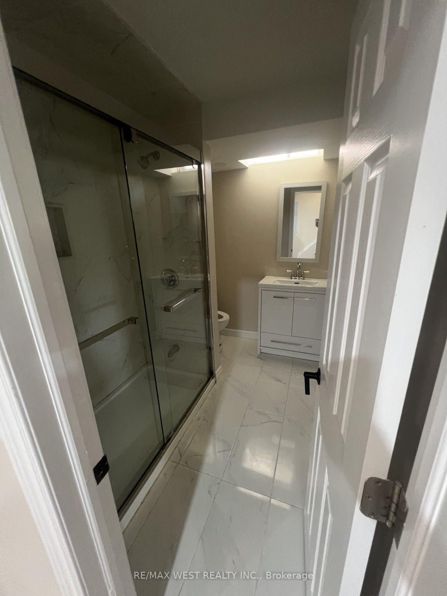 60 Furrow Drive • Whitby, ON photo 17