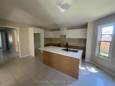60 Furrow Drive • Whitby, ON photo 4