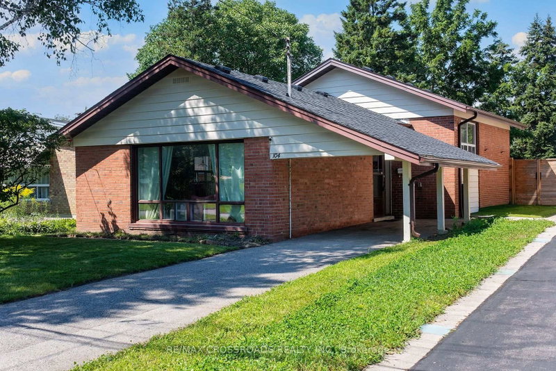 104 Haileybury Drive
