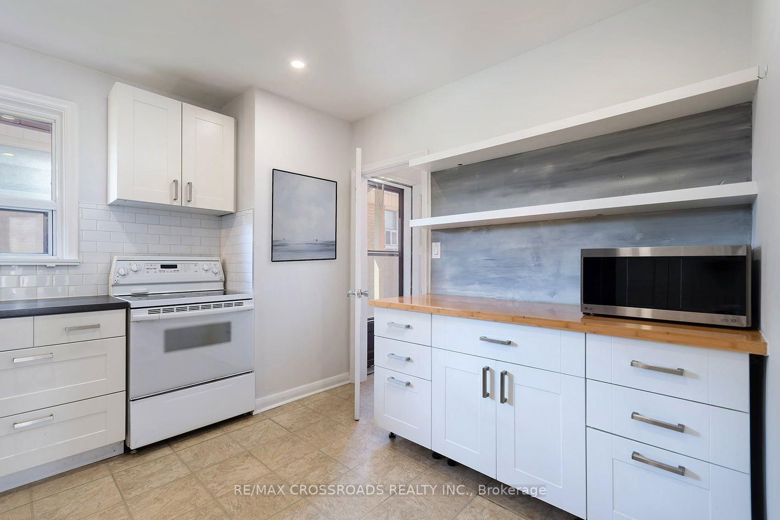 104 Haileybury Drive • Toronto, ON photo 10