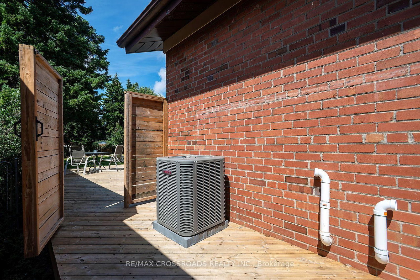 104 Haileybury Drive • Toronto, ON photo 21