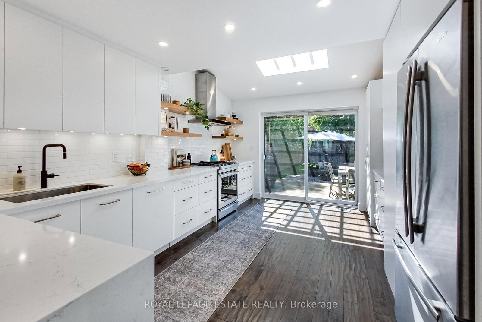 184 King Edward Avenue • Toronto, ON photo 10