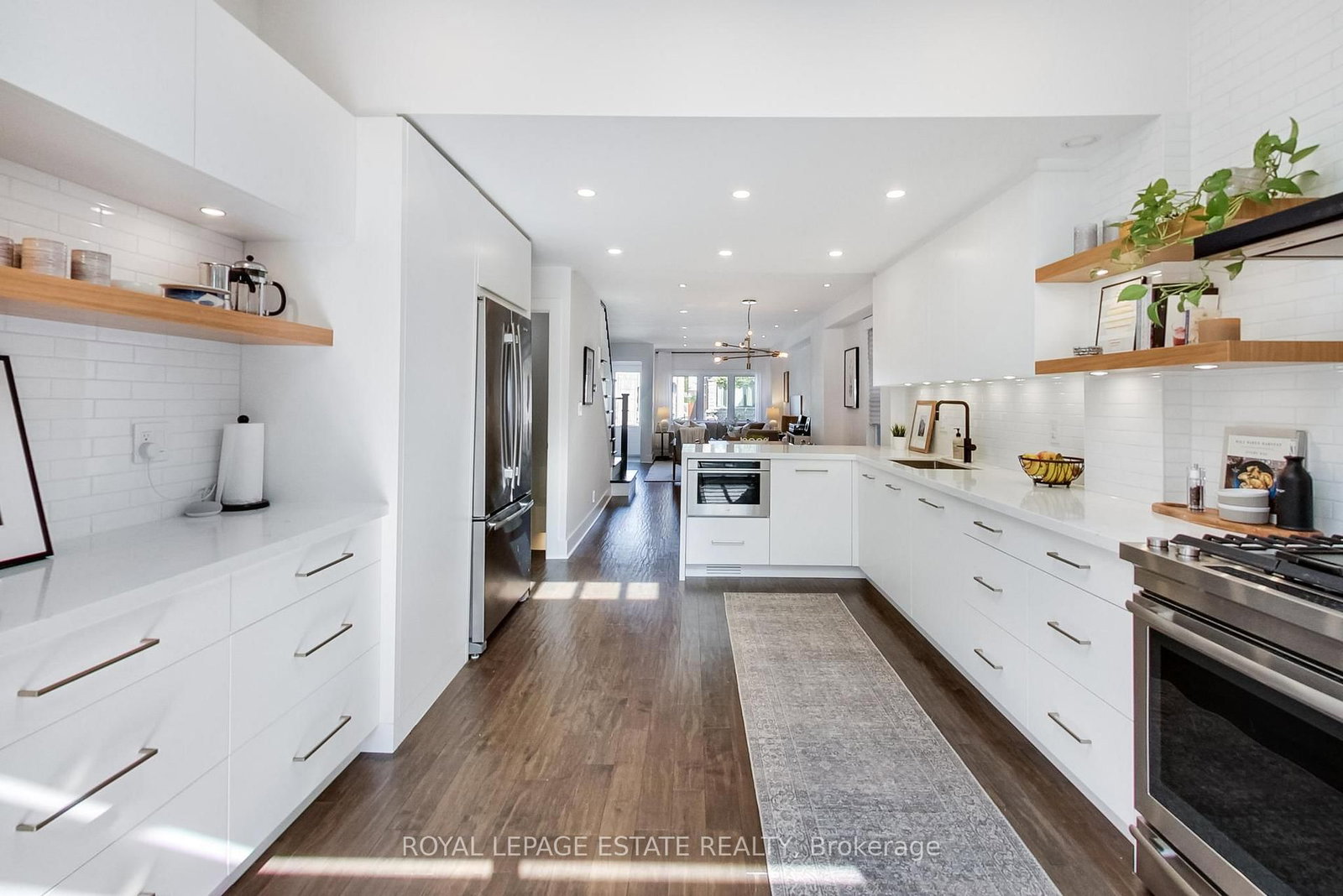 184 King Edward Avenue • Toronto, ON photo 14