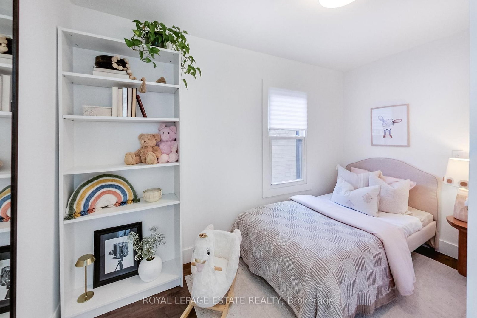 184 King Edward Avenue • Toronto, ON photo 15
