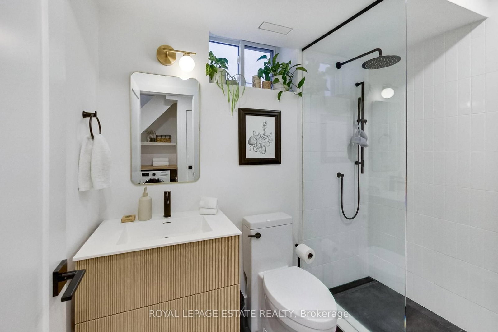 184 King Edward Avenue • Toronto, ON photo 22