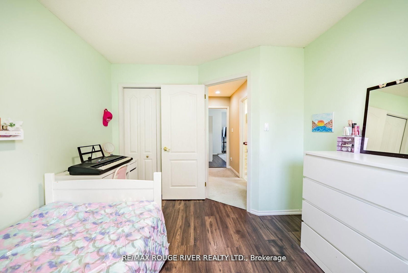 880 Castlegrove Avenue • Oshawa, ON photo 21