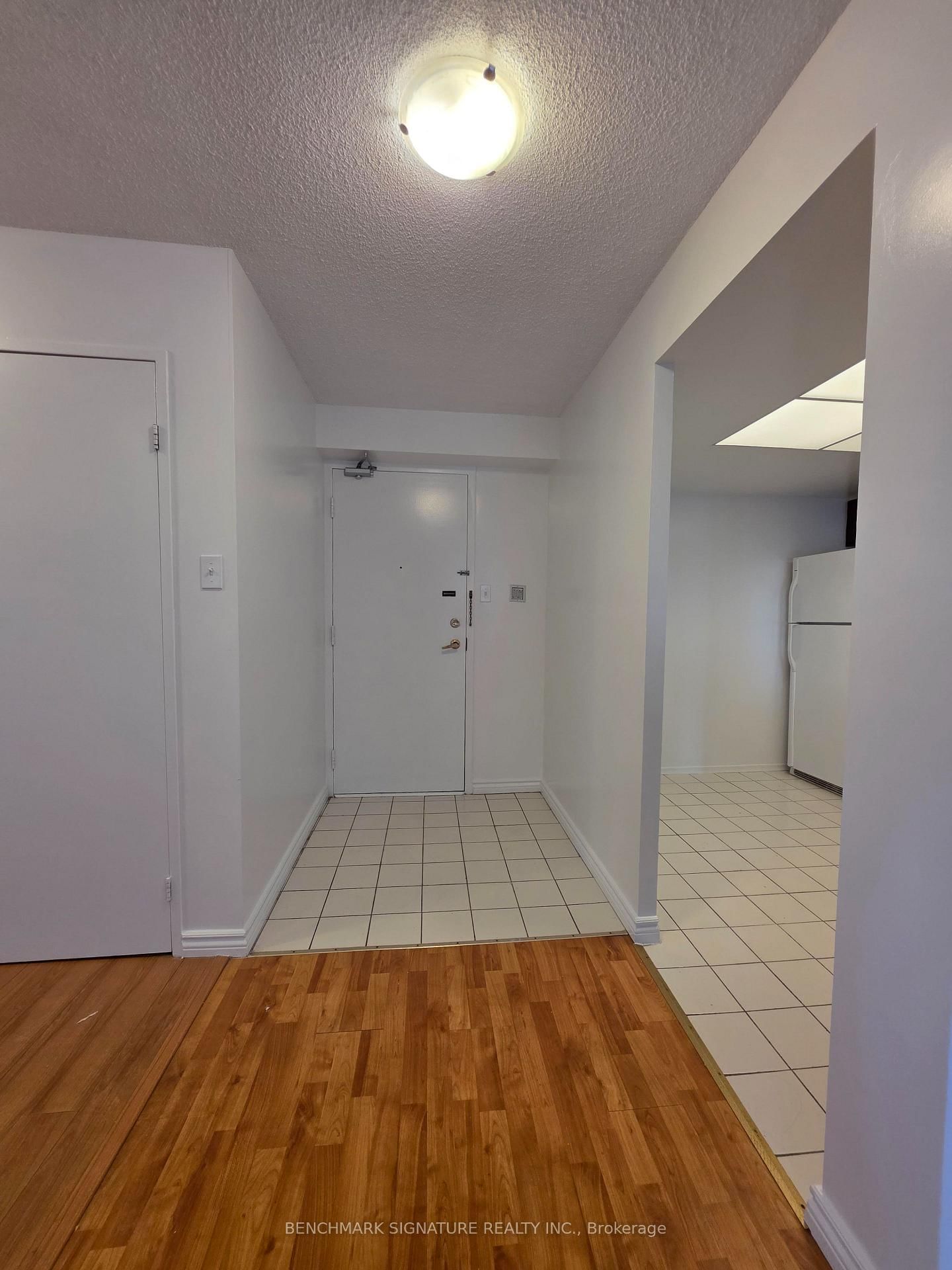300 Alton Towers Circle • #1409 • Toronto, ON photo 2