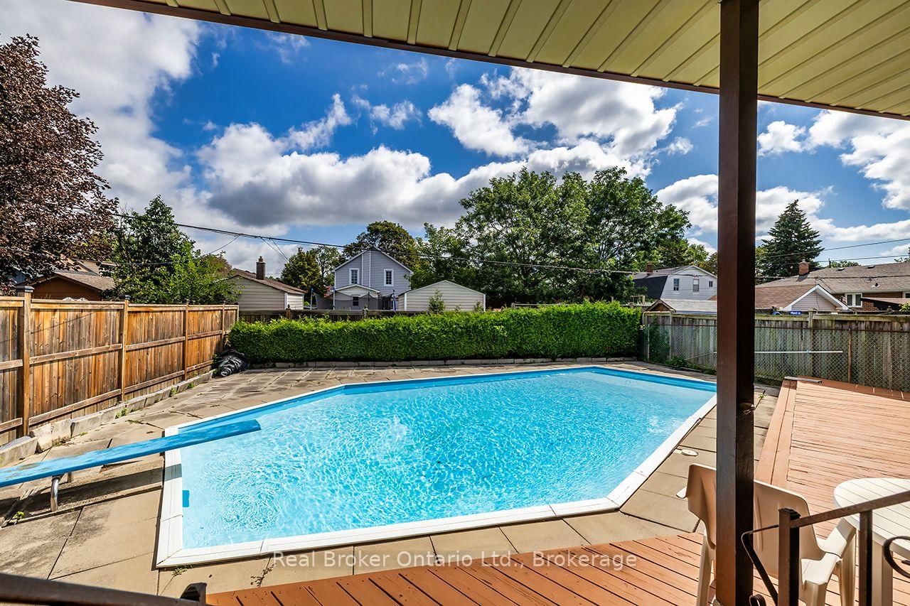 125 Baldwin Street • Oshawa, ON photo 36