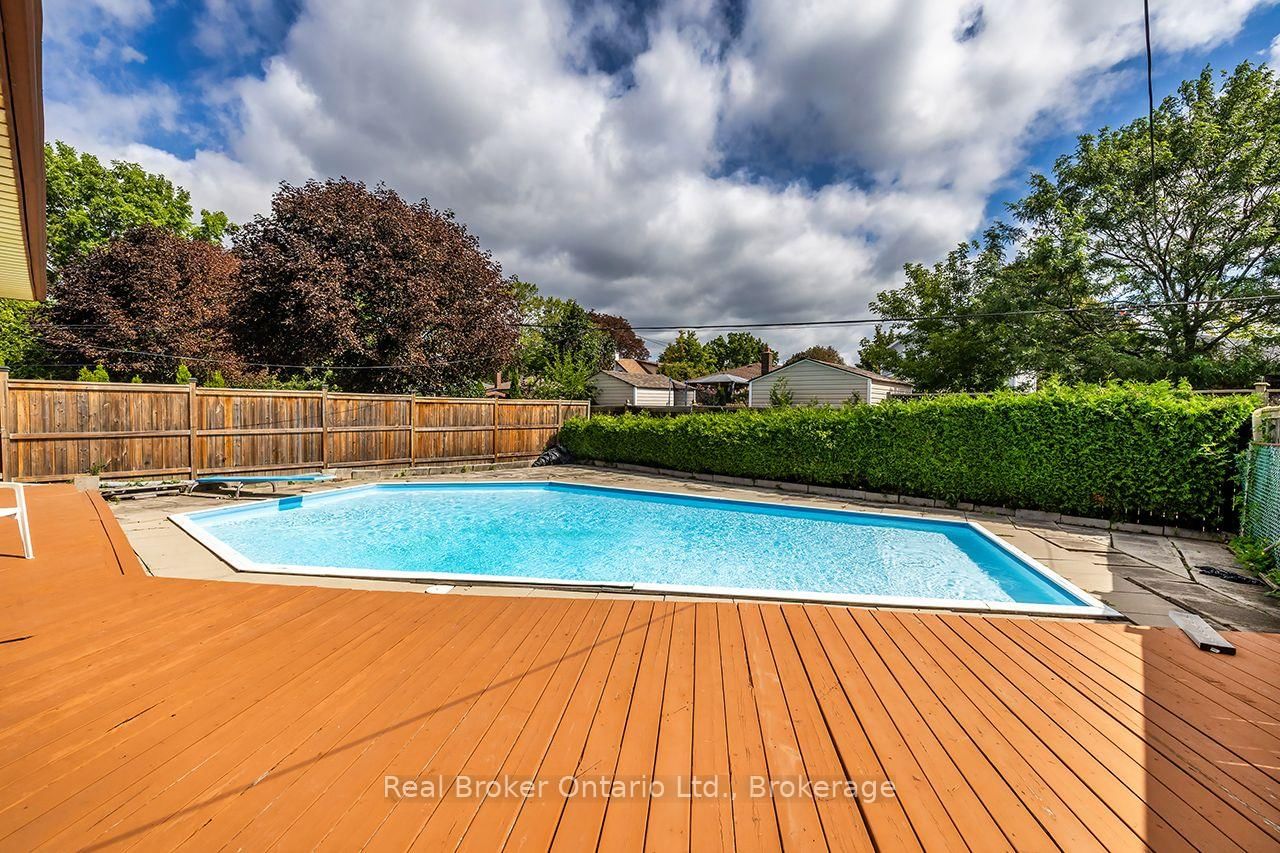 125 Baldwin Street • Oshawa, ON photo 37