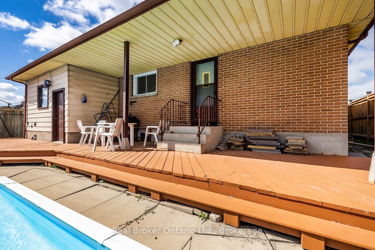 125 Baldwin Street • Oshawa, ON photo 38