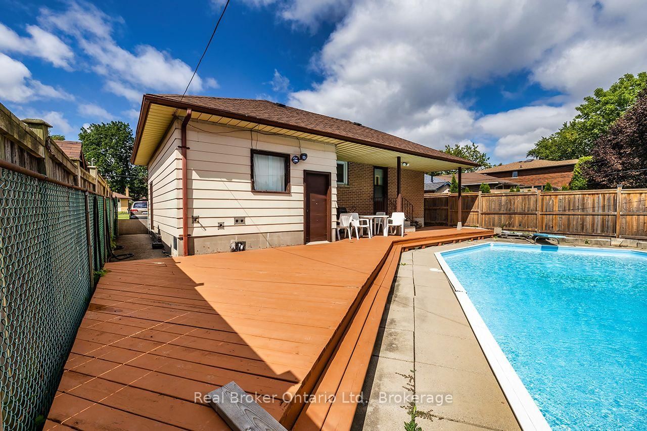 125 Baldwin Street • Oshawa, ON photo 39
