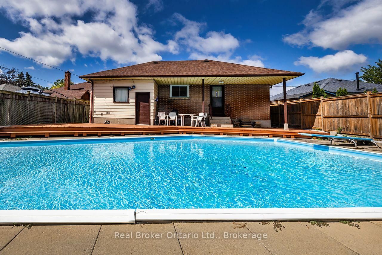 125 Baldwin Street • Oshawa, ON photo 41