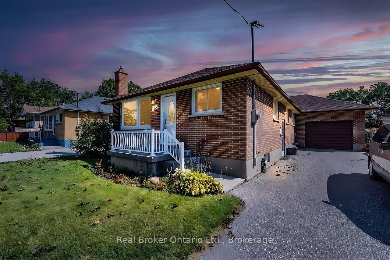 125 Baldwin Street • Oshawa, ON photo 43