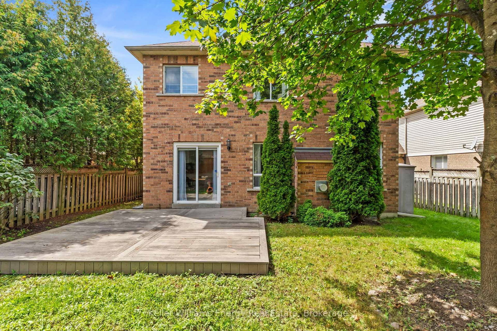 35 Virginia Drive • Whitby, ON photo 27