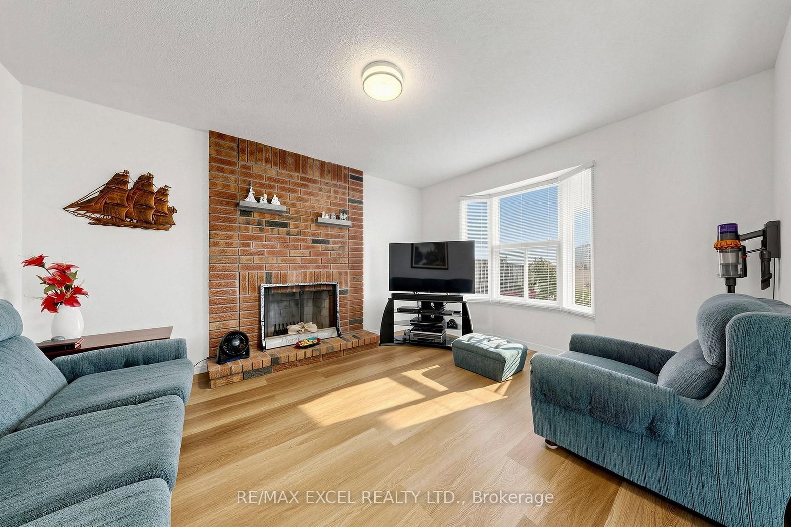 33 Wharton Square • Toronto, ON photo 15