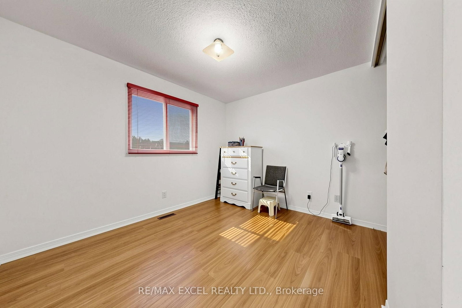 33 Wharton Square • Toronto, ON photo 39