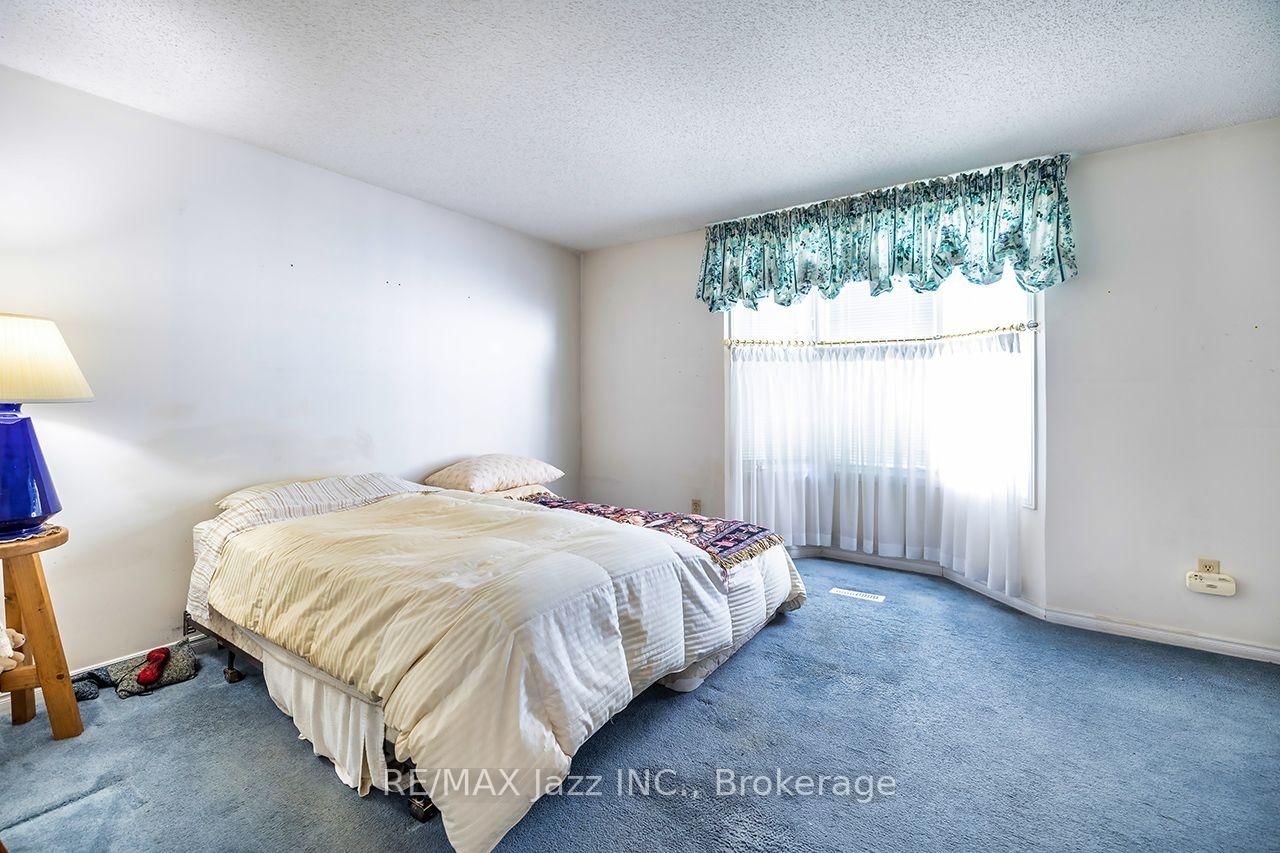 5 King Court • Clarington, ON photo 16