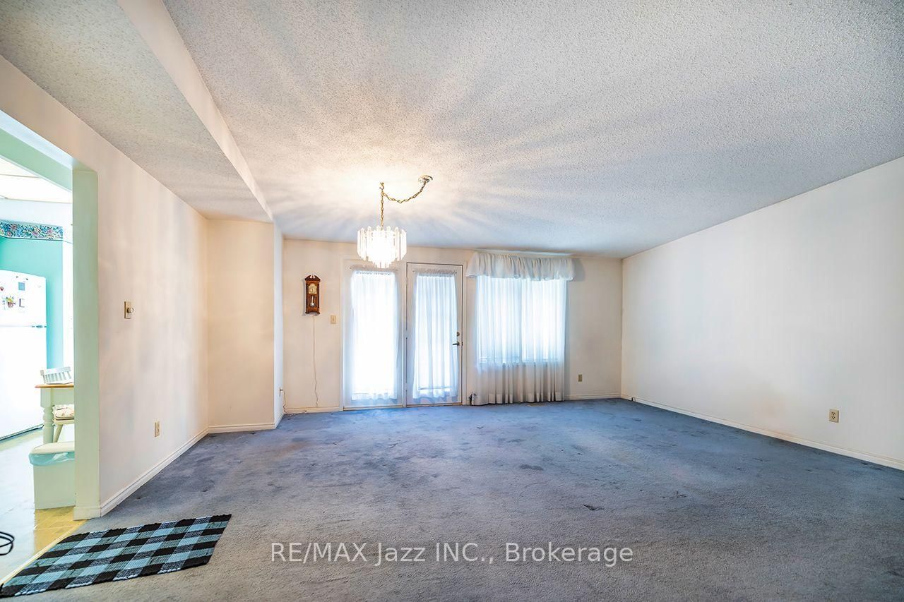 5 King Court • Clarington, ON photo 7