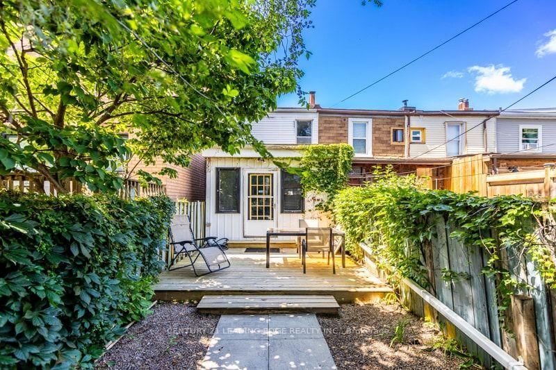93 Muriel Avenue N • Toronto, ON photo 42