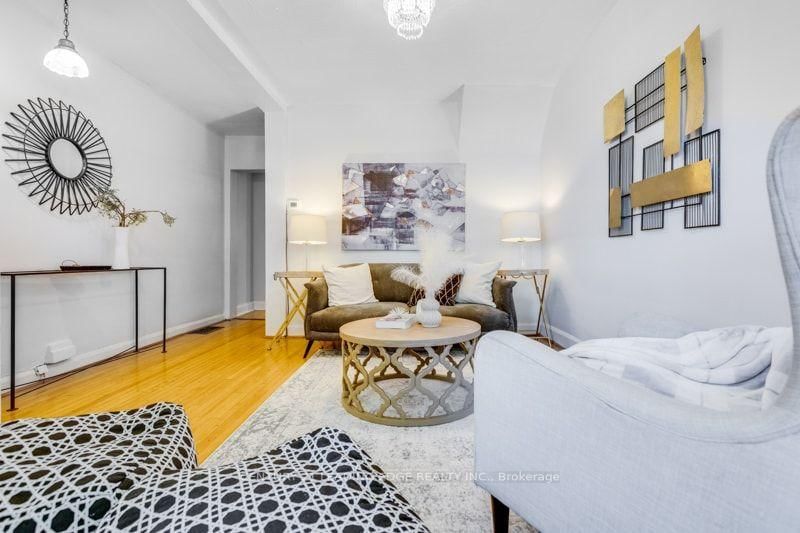 93 Muriel Avenue N • Toronto, ON photo 9
