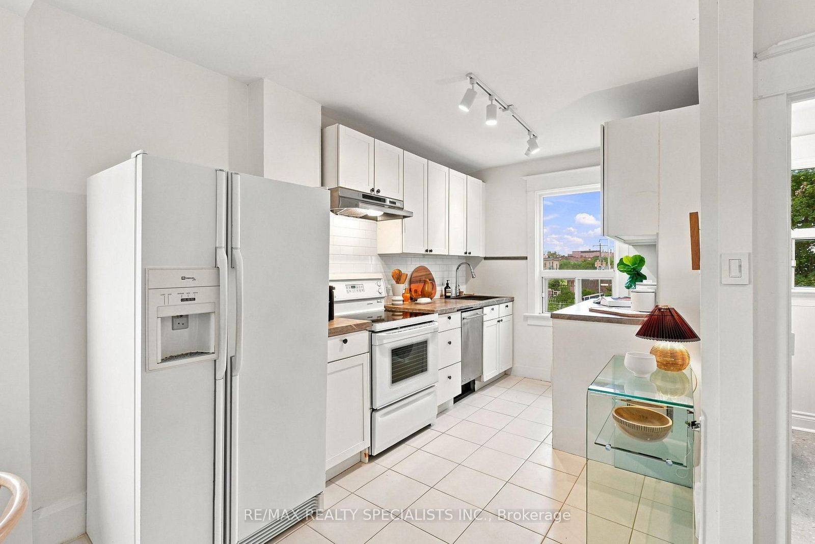 21 Mendel Avenue • Toronto, ON photo 10