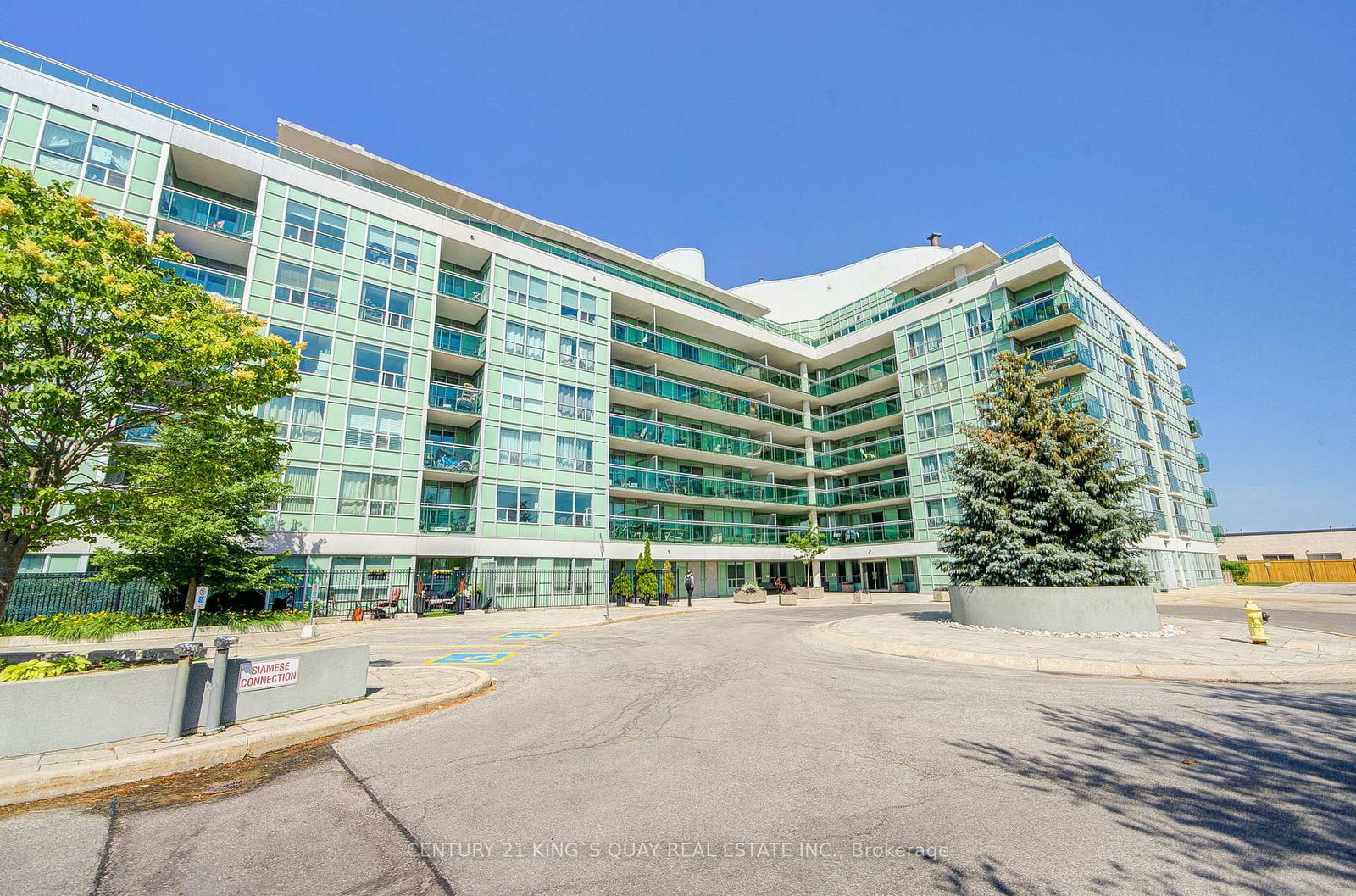 60 Fairfax Crescent • #227 • Toronto, ON photo 2