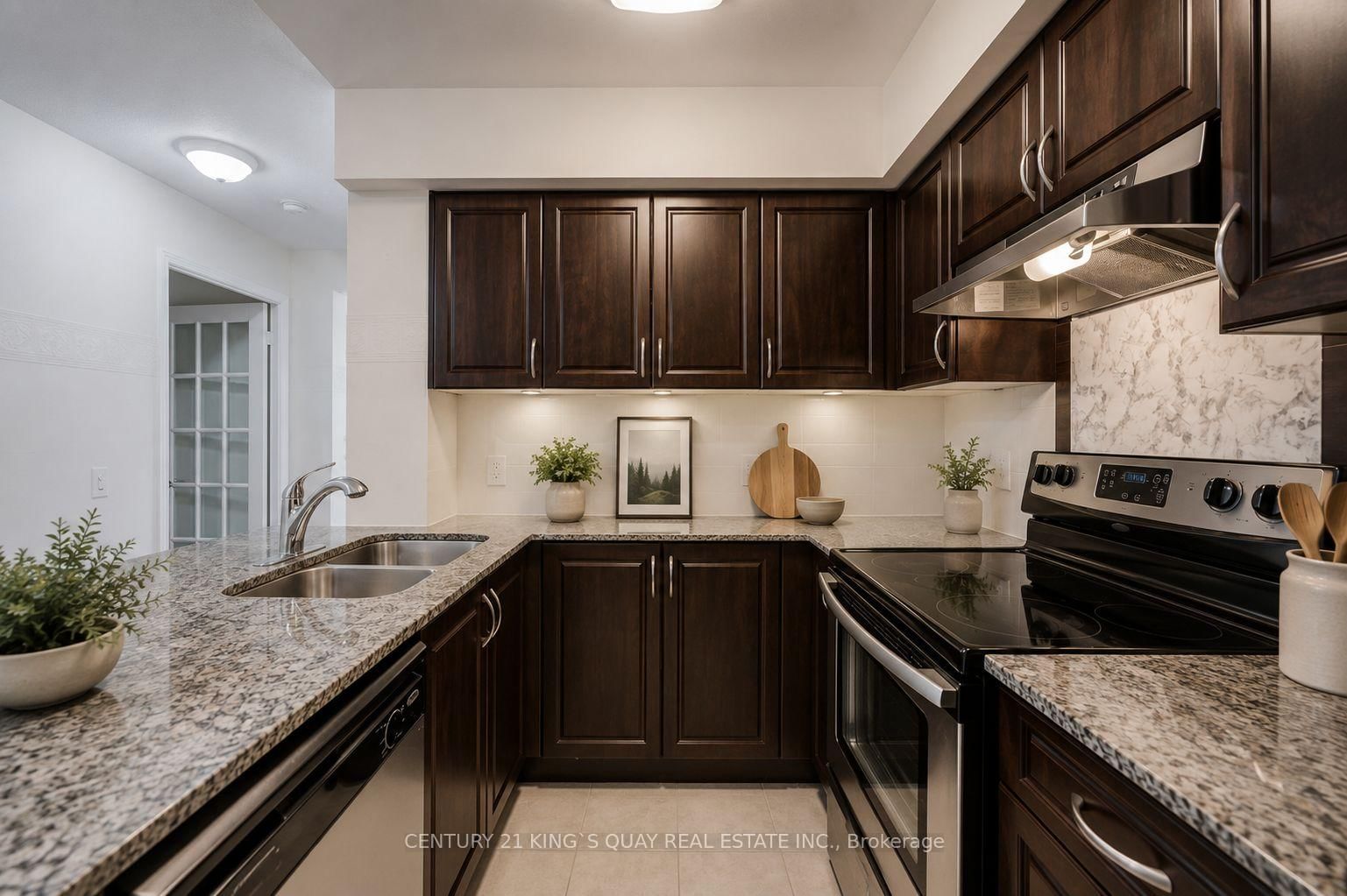 60 Fairfax Crescent • #227 • Toronto, ON photo 9
