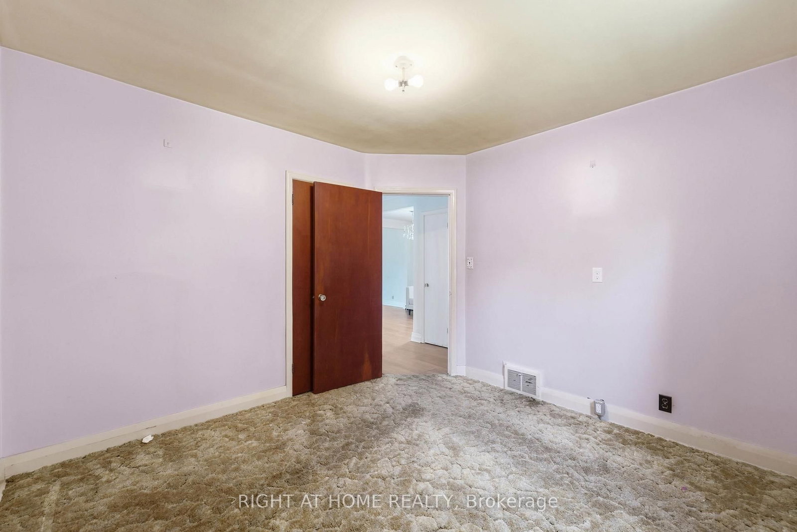 975 Victoria Park Avenue • Toronto, ON photo 16