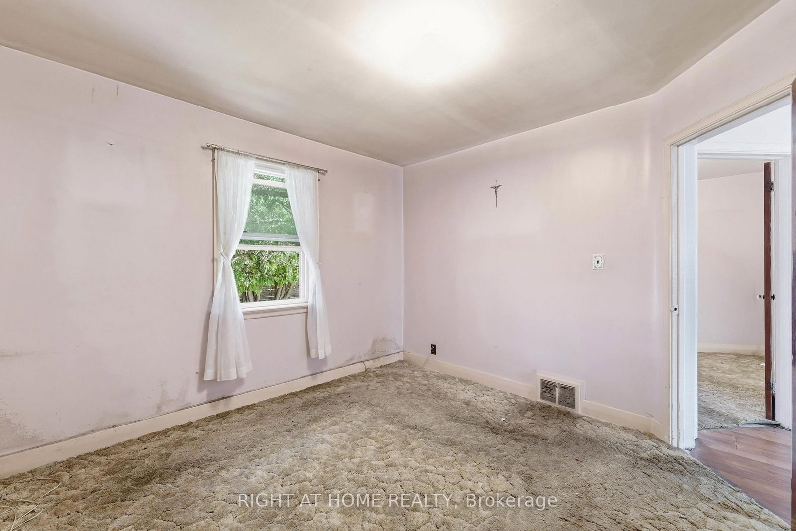 975 Victoria Park Avenue • Toronto, ON photo 20