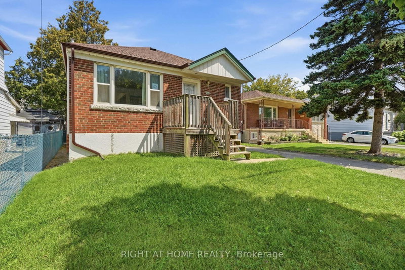 975 Victoria Park Avenue