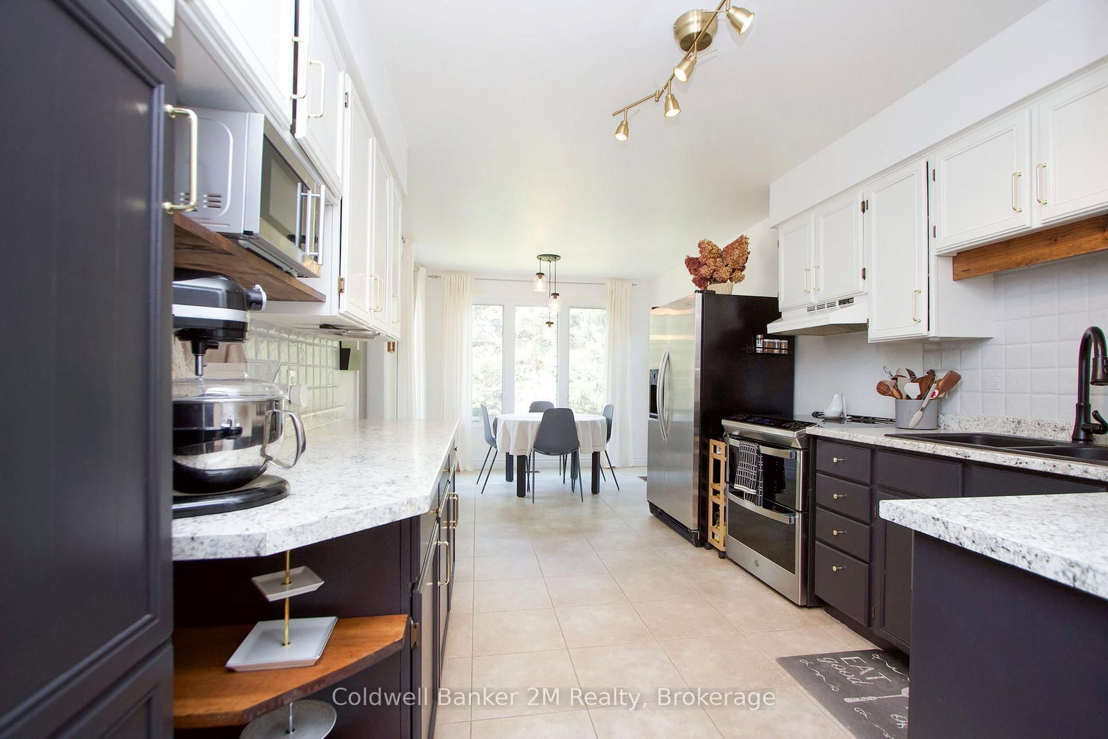 842 Saint Anne Court • Oshawa, ON photo 13