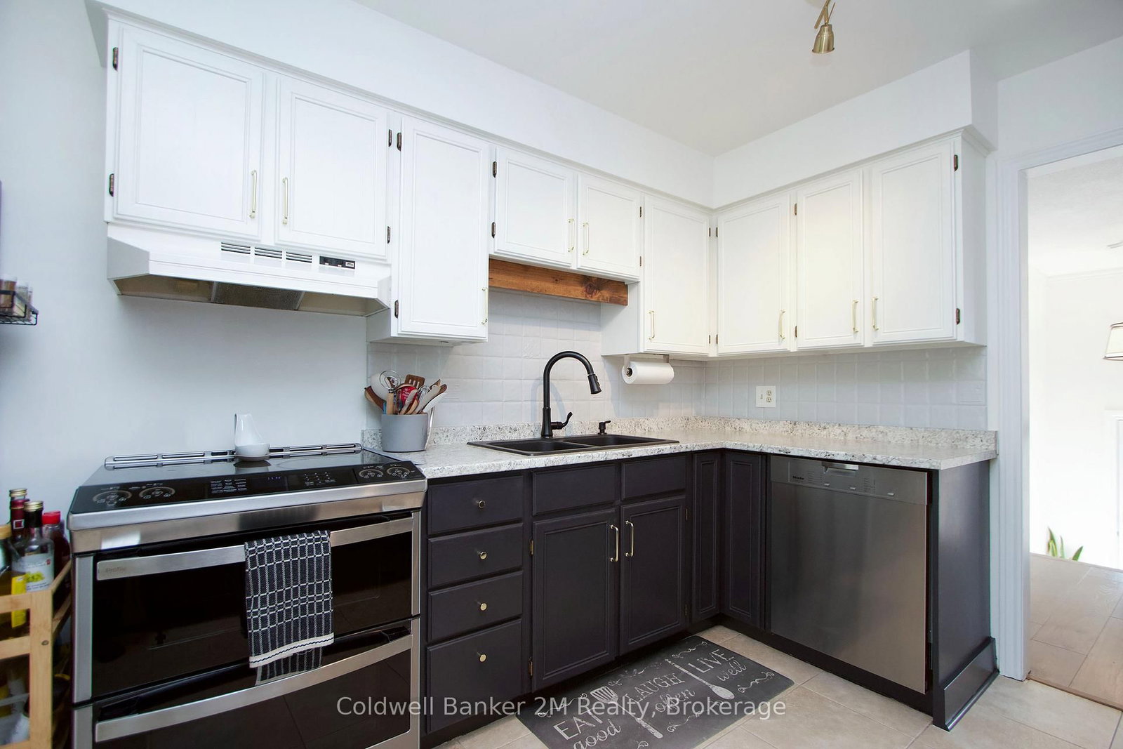 842 Saint Anne Court • Oshawa, ON photo 19