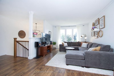 842 Saint Anne Court • Oshawa, ON photo 8